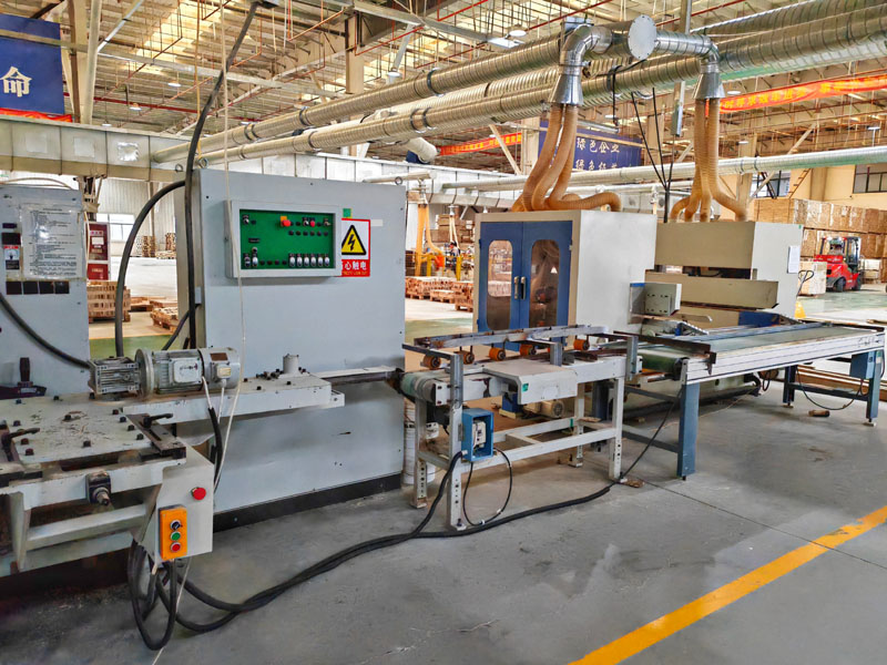 ���չ���