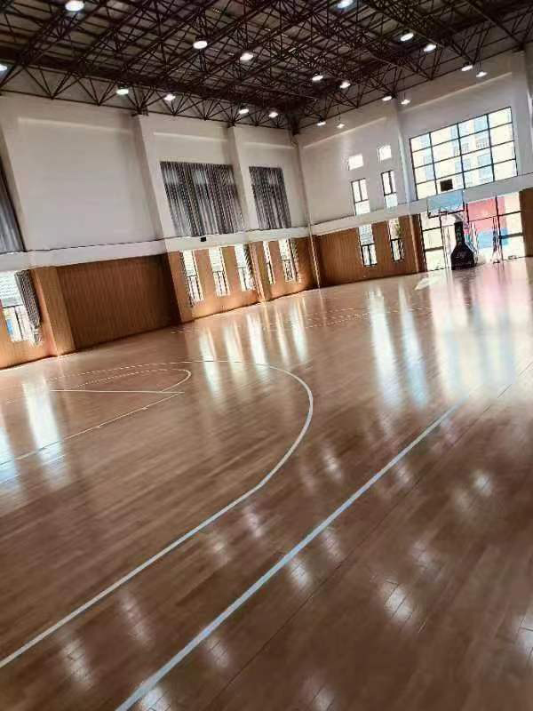 �˶�ľ�ذ峡��